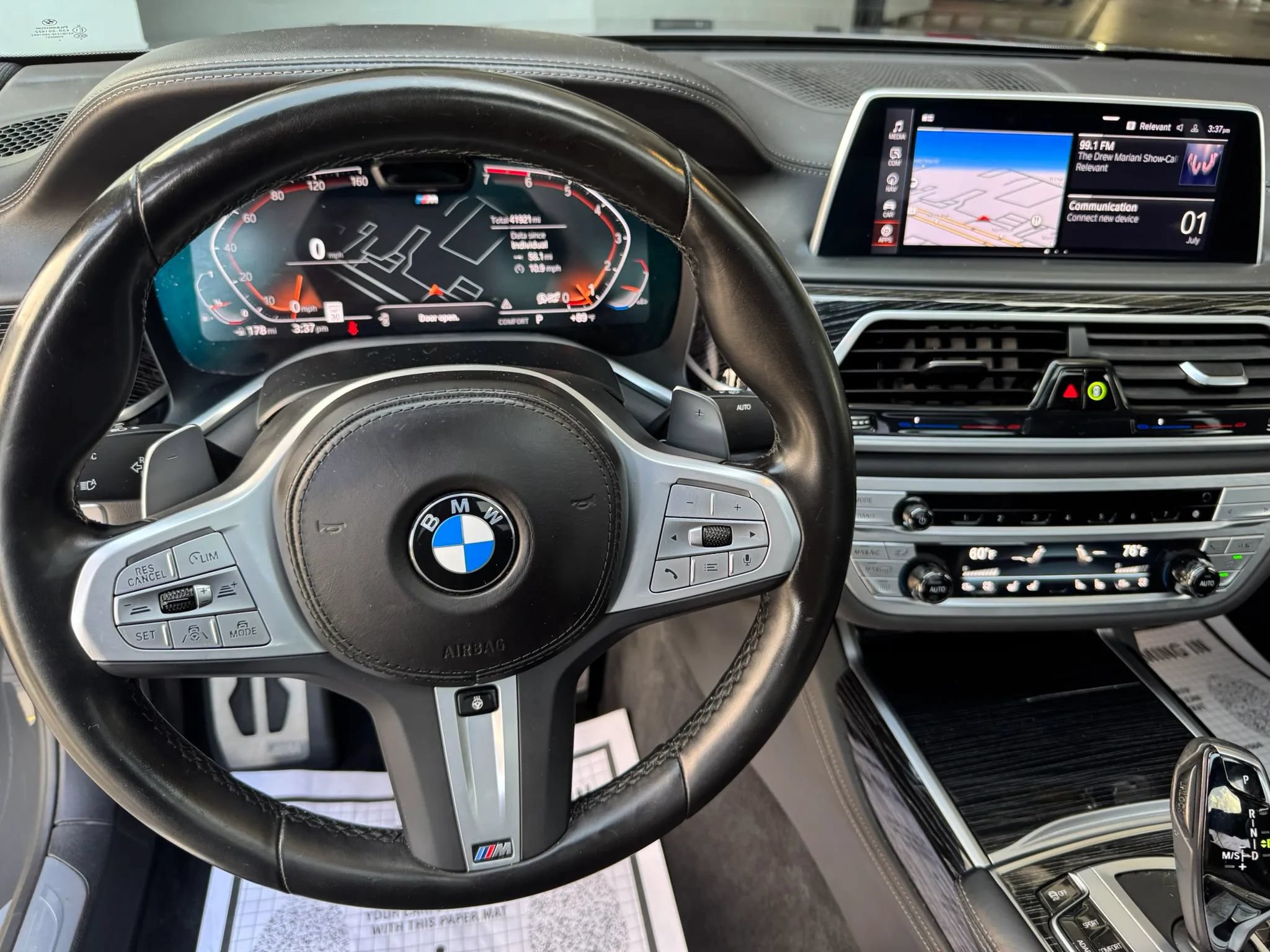 Used 2022 BMW 750i xDrive w/ Executive Package AWD/4WD image 18