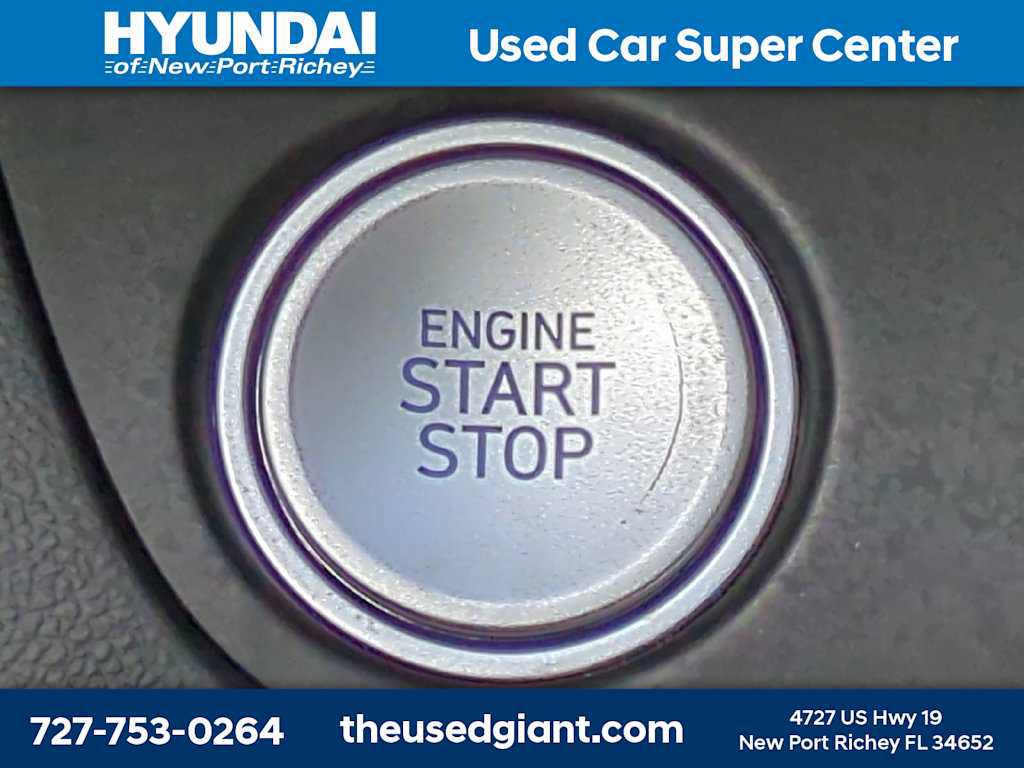 Certified 2025 Hyundai Elantra SEL FWD image 31
