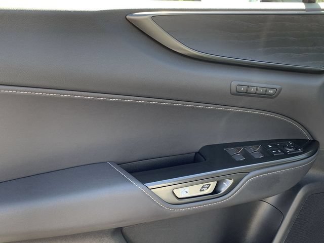 Used 2024 Lexus NX 350h AWD w/ Luxury Package image 17