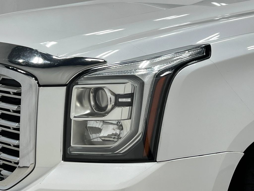 Used 2018 GMC Yukon Denali AWD/4WD image 40