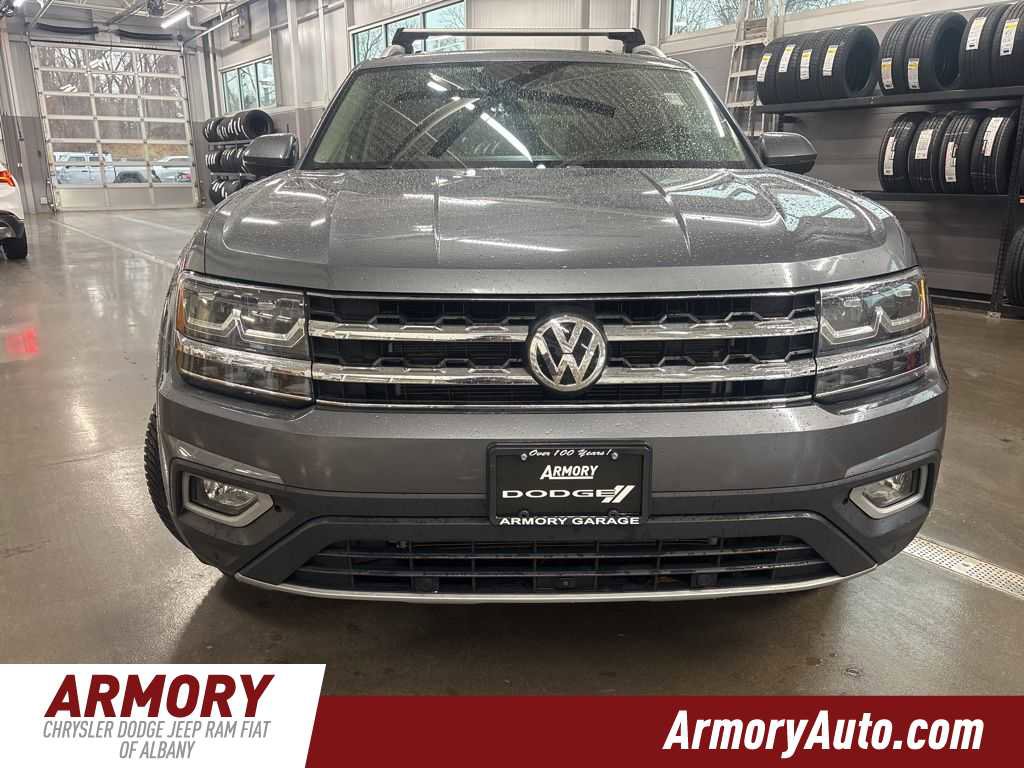 Used 2018 Volkswagen Atlas SEL Premium image 2
