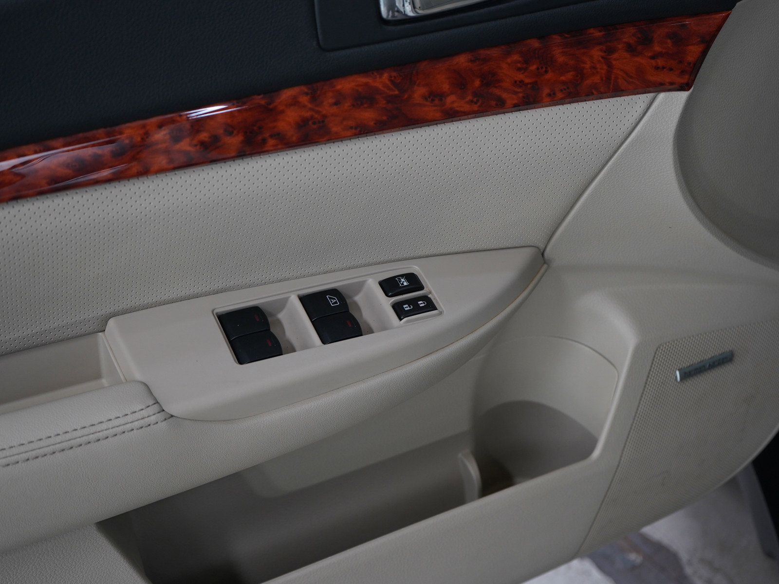 Used 2012 Subaru Outback 2.5i Limited w/ Moonroof Pkg image 20