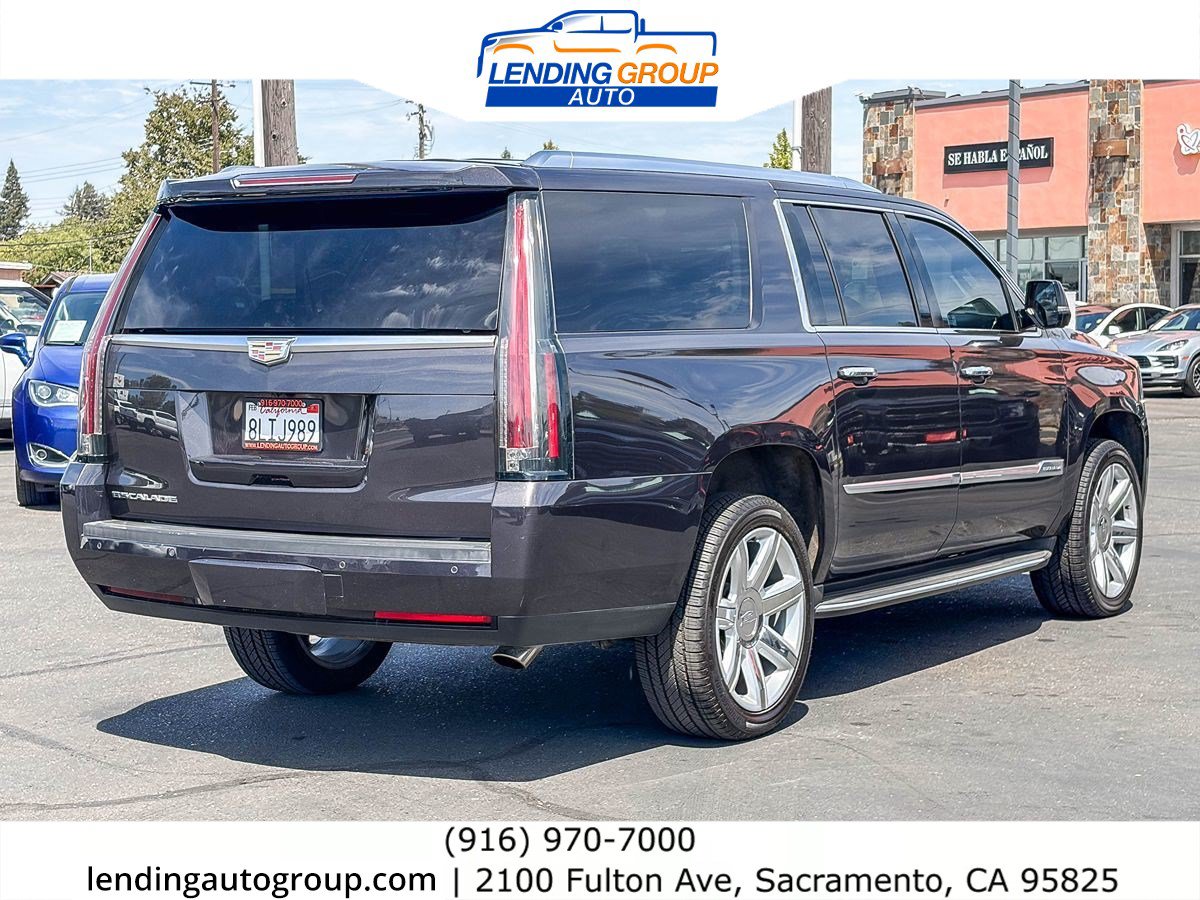 Used 2016 Cadillac Escalade ESV Luxury AWD/4WD image 4