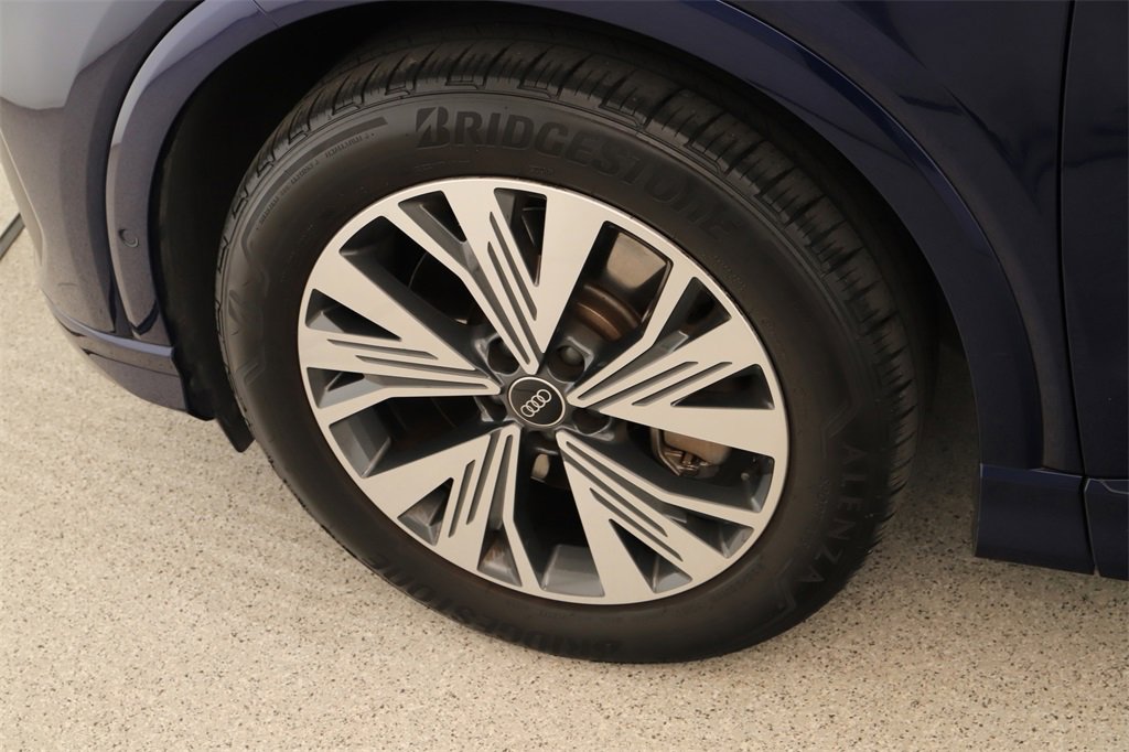 Used 2023 Audi Q4 e-tron Premium Plus w/ Premium Plus image 33