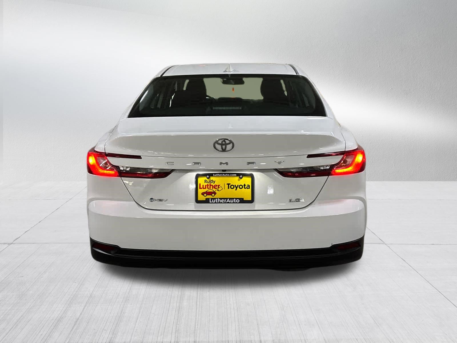 Certified 2025 Toyota Camry LE FWD image 5