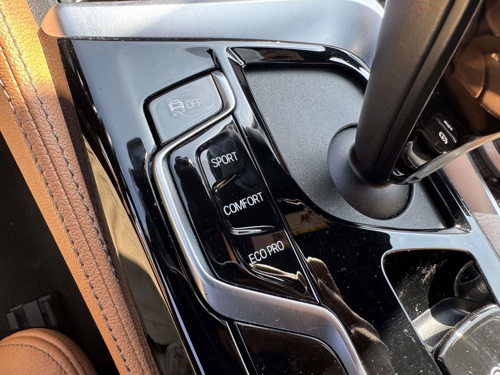 Used 2022 BMW 530i xDrive w/ M Sport Package image 35