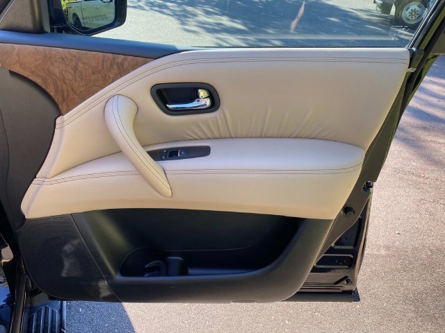 Used 2023 Nissan Armada SL w/ Captain's Chairs Package RWD image 40
