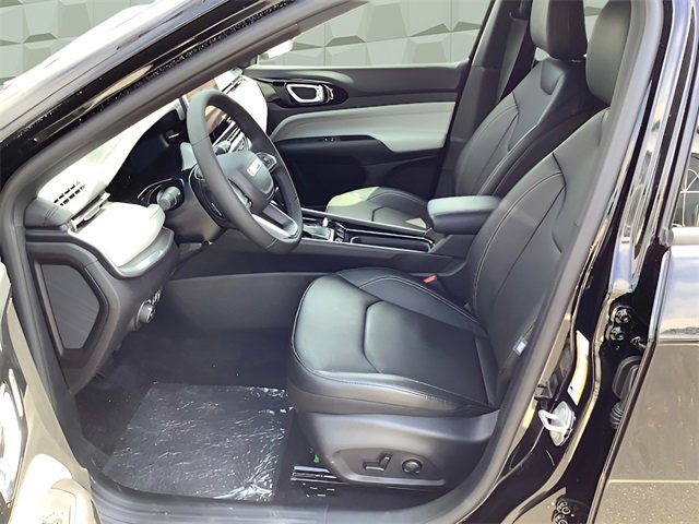 New 2025 Jeep Compass Limited w/ Elite Group image 9