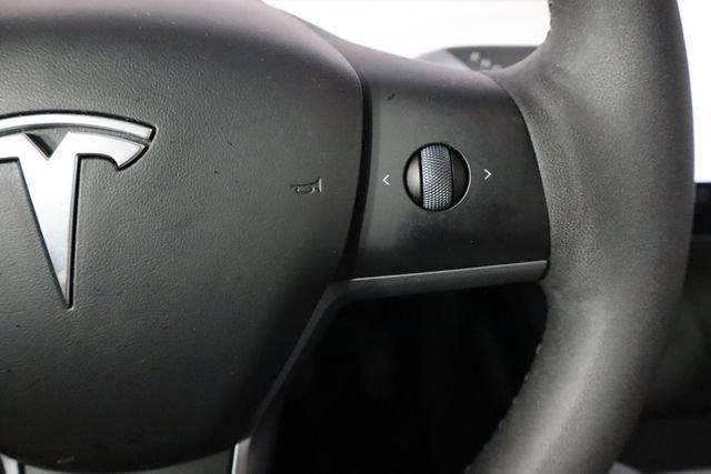 Used 2024 Tesla Model Y Long Range RWD image 16