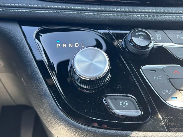 New 2026 Chrysler Pacifica Select FWD image 28