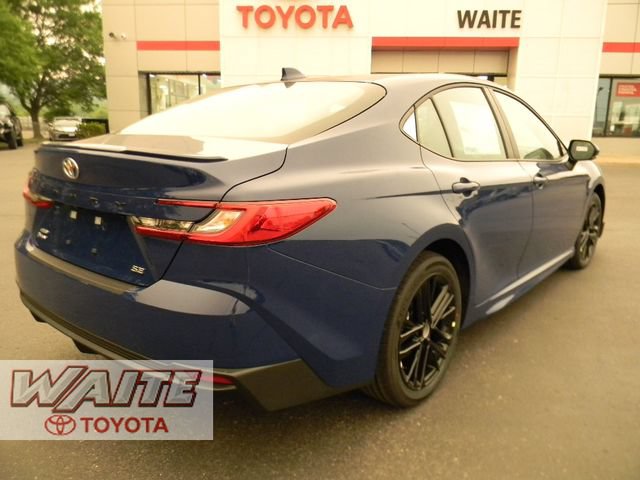 New 2026 Toyota Camry SE AWD/4WD image 2