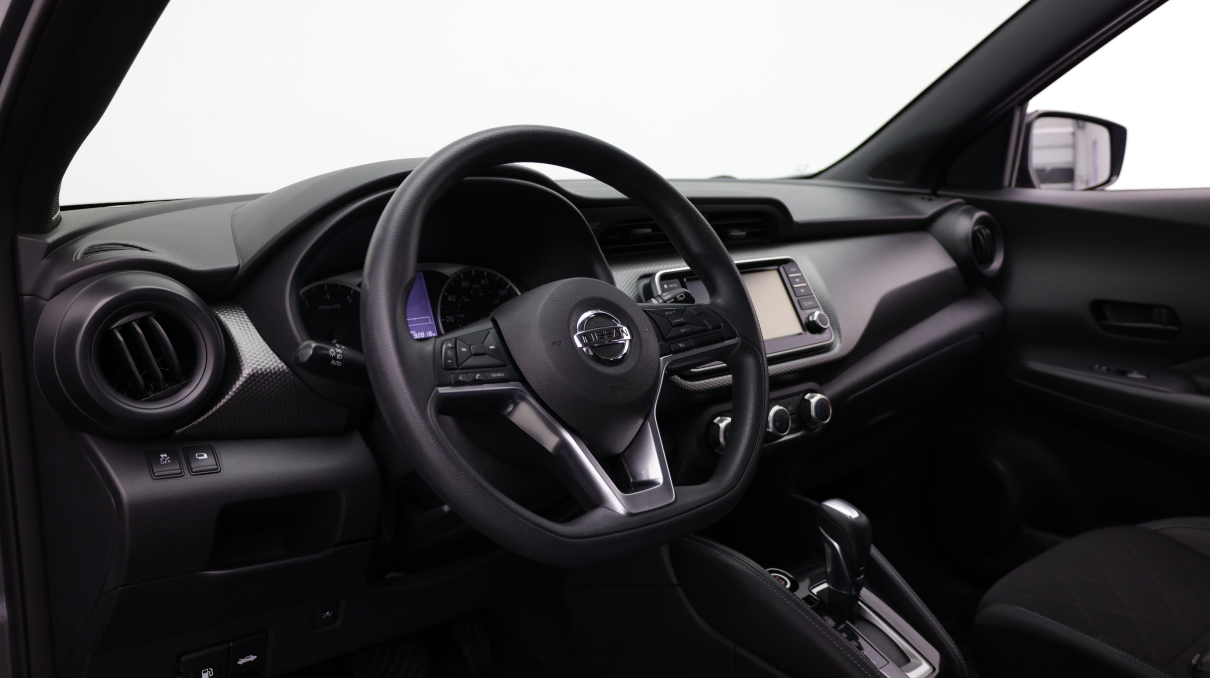 Used 2019 Nissan Kicks S FWD image 12