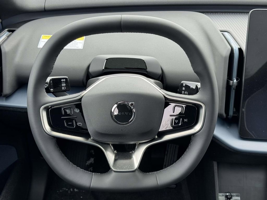 New 2026 Volvo EX30 Plus w/ Climate Package image 8