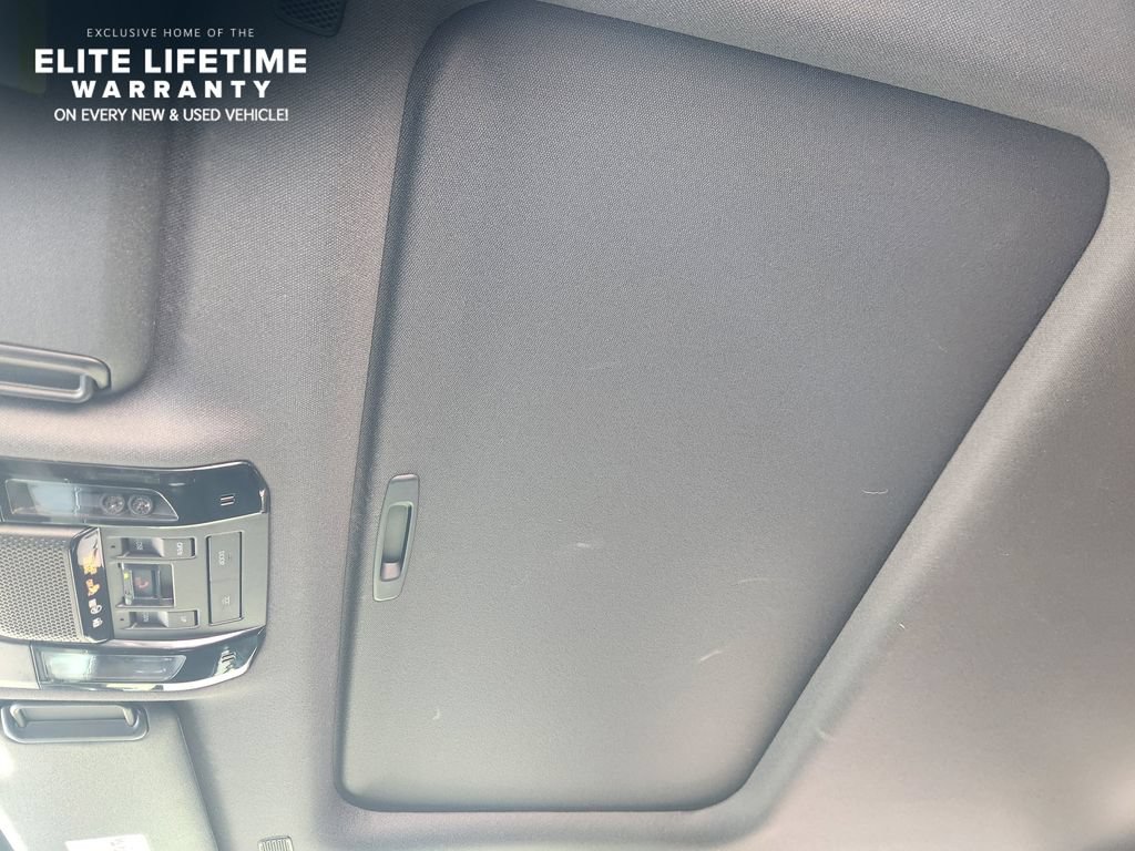 Used 2025 Toyota Land Cruiser AWD/4WD image 28