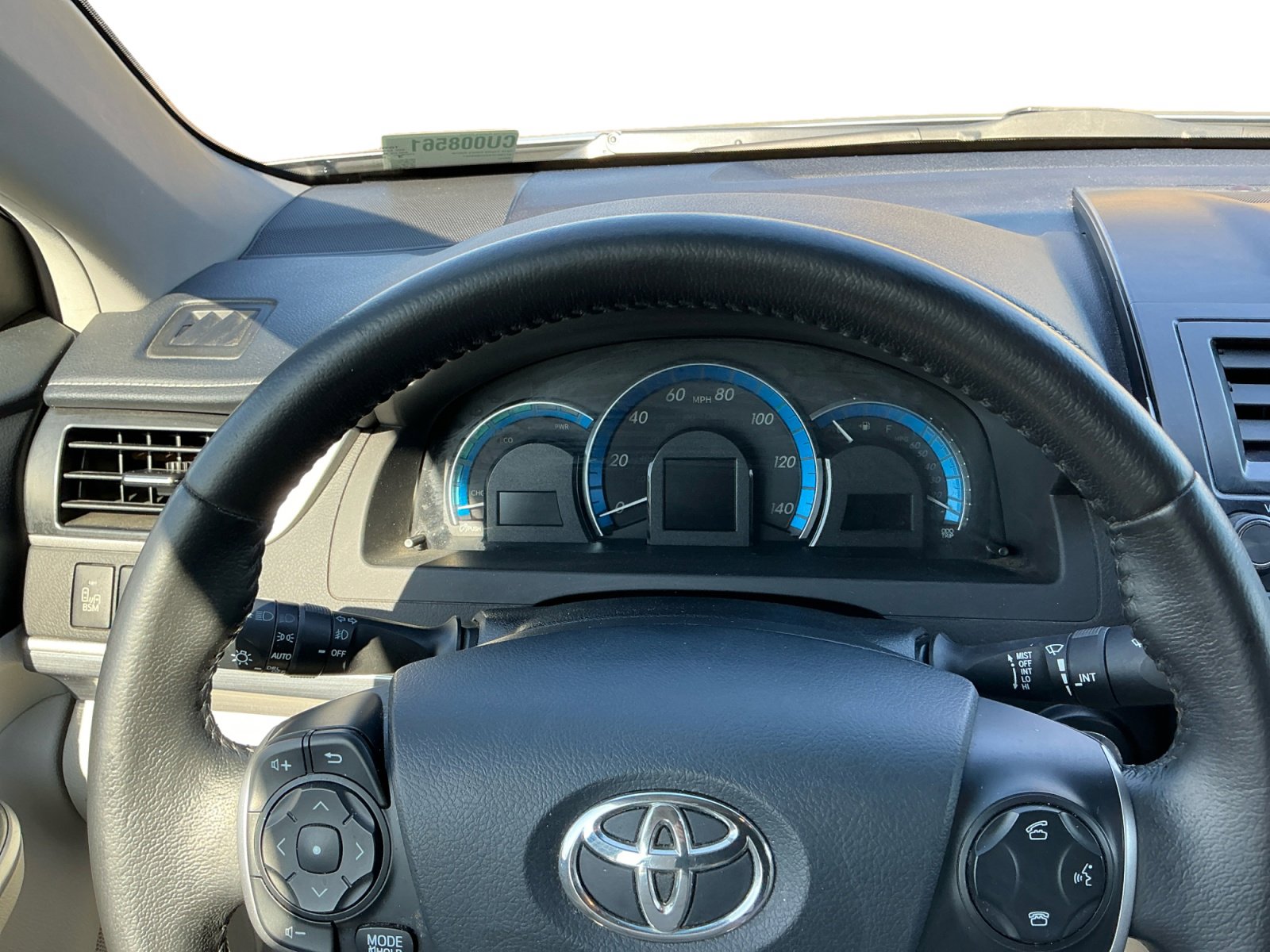 Used 2012 Toyota Camry XLE w/ Leather Pkg FWD image 12
