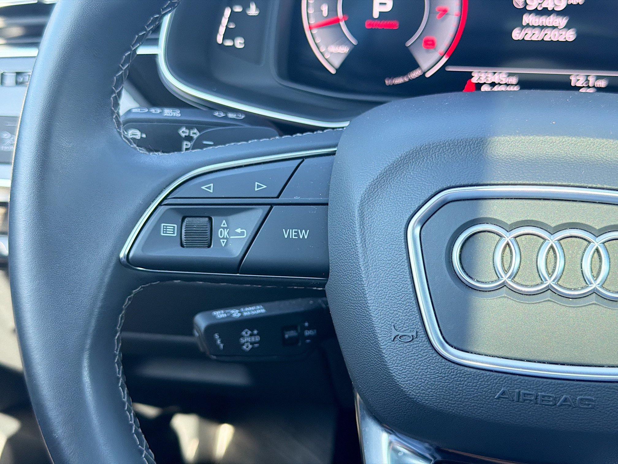Used 2025 Audi Q7 3.0T Premium Plus AWD/4WD image 38