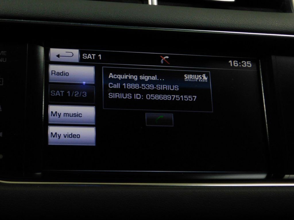 Used 2014 Land Rover Range Rover Sport HSE image 59