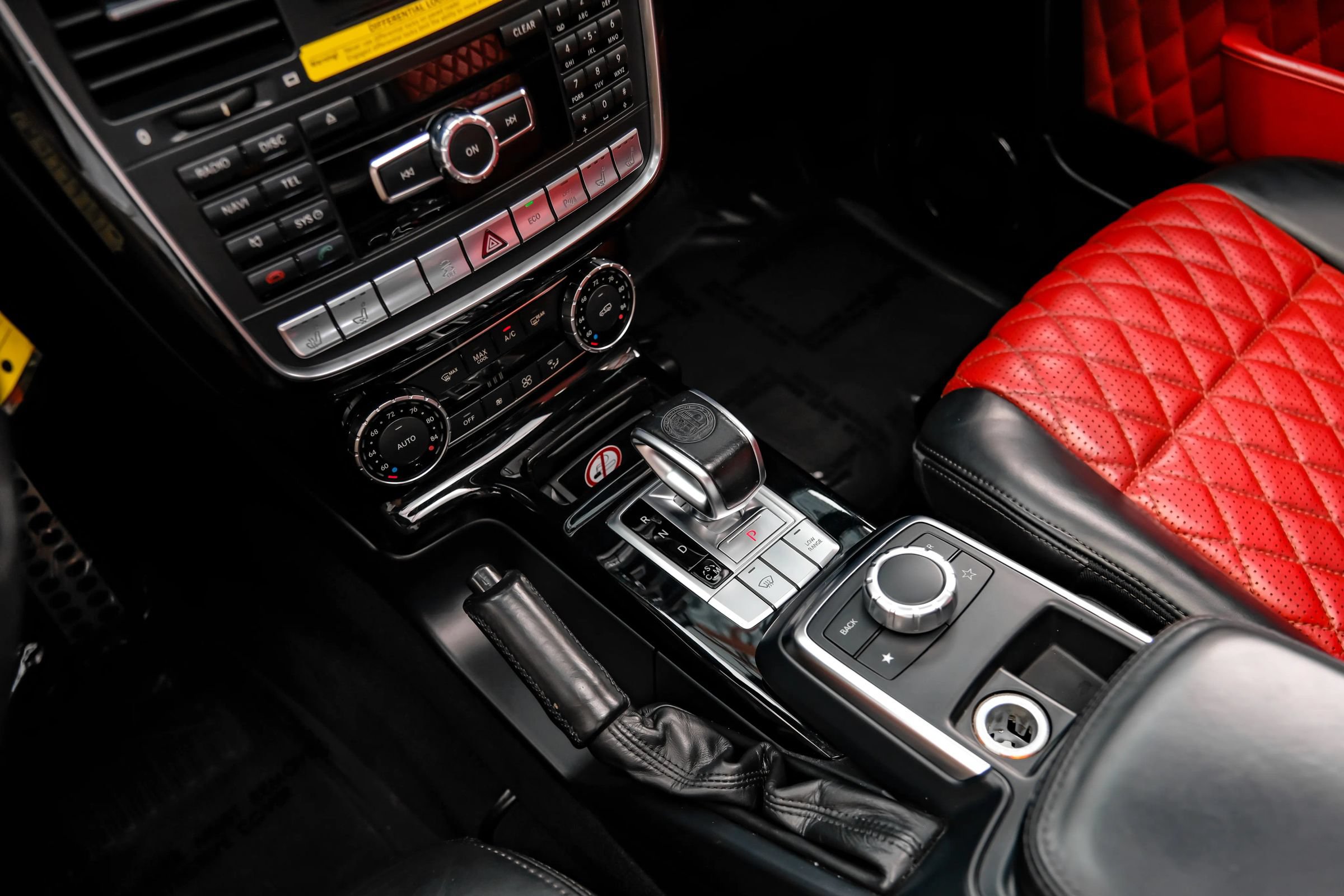 Used 2015 Mercedes-Benz G 63 AMG 4MATIC w/ PA6 Package image 21