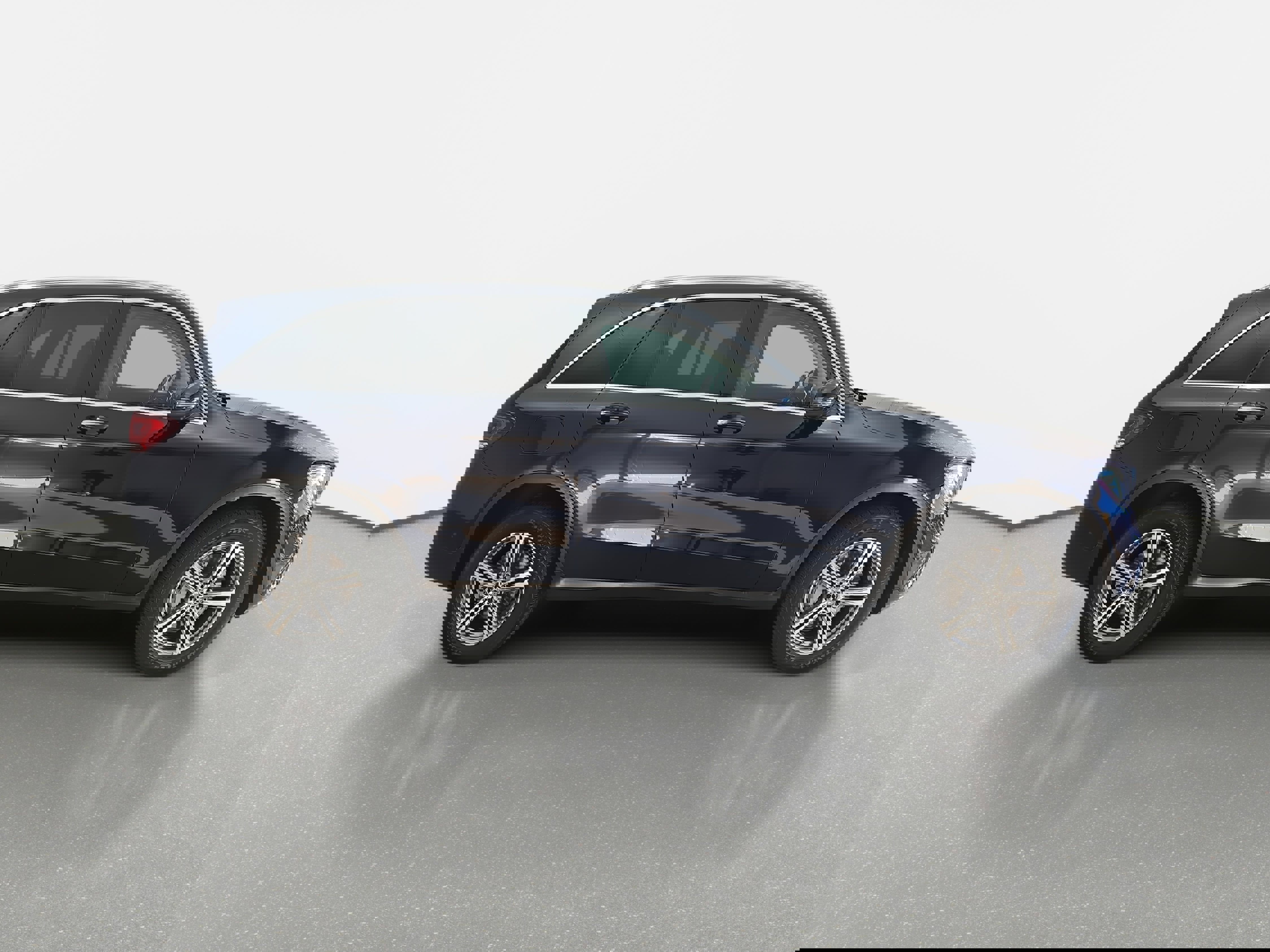 Certified 2021 Mercedes-Benz GLC 300 4MATIC w/ Premium Package image 4