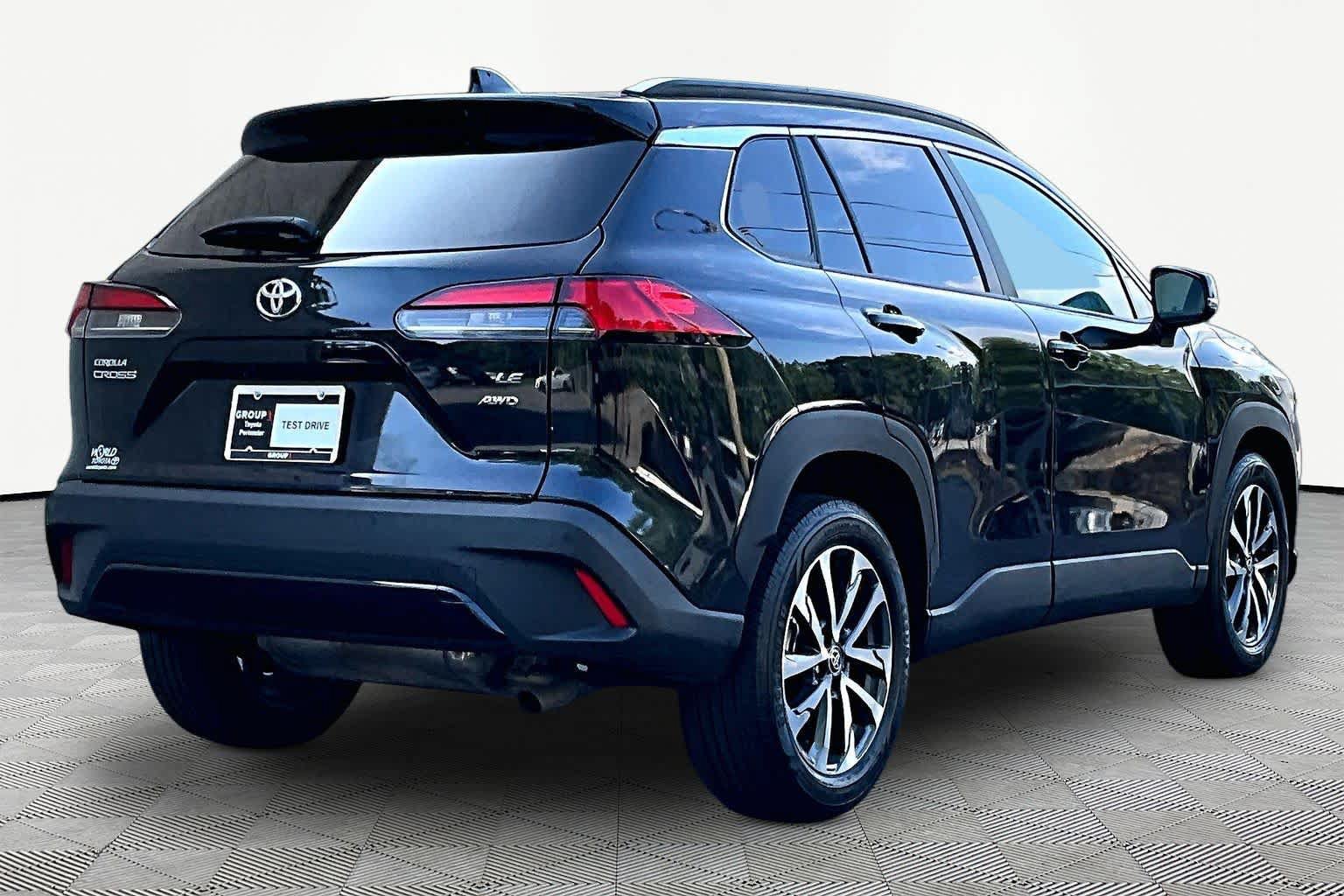 Certified 2025 Toyota Corolla Cross XLE AWD/4WD image 13