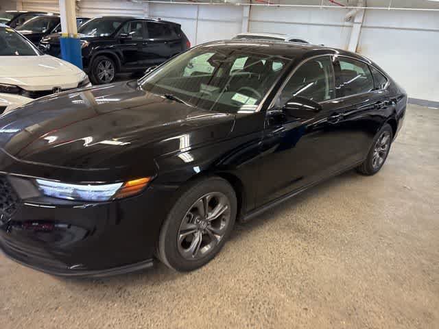 Used 2024 Honda Accord EX image 2
