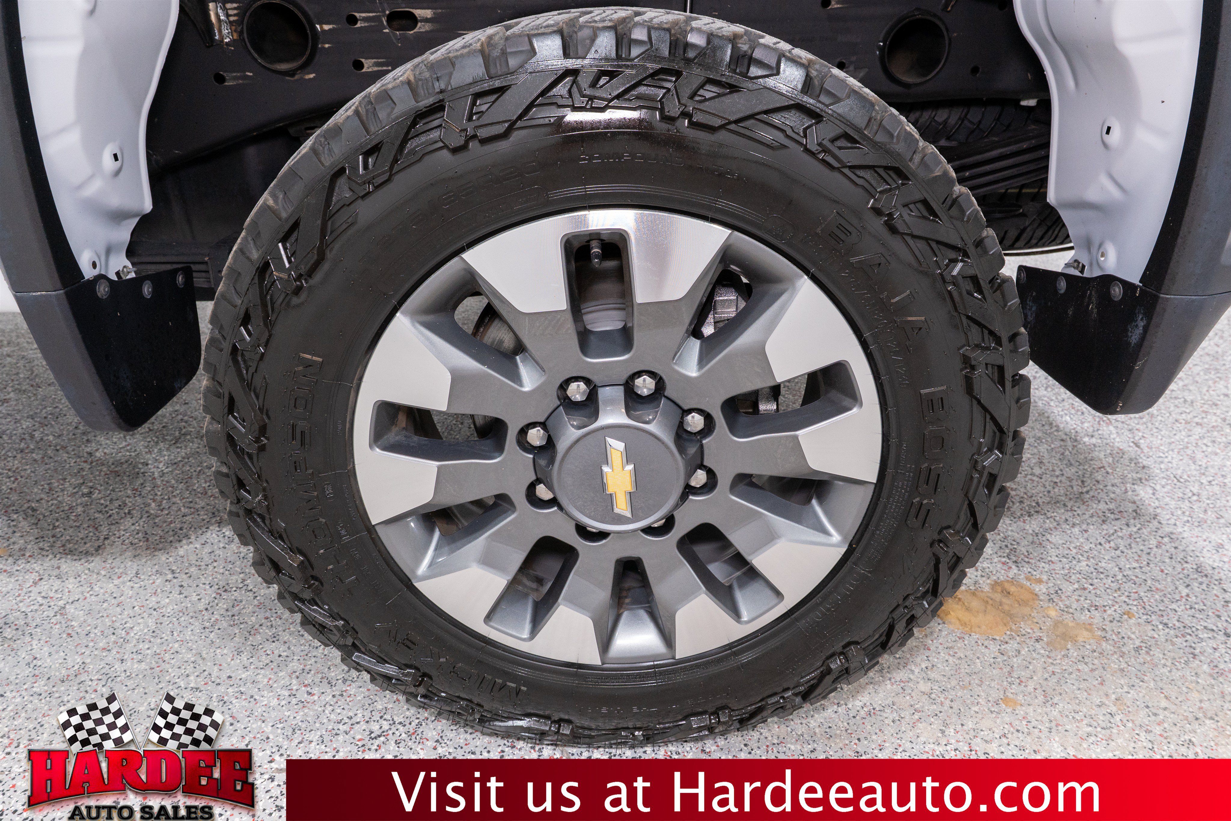 Used 2024 Chevrolet Silverado 2500 Custom w/ Custom Value Package AWD/4WD image 10