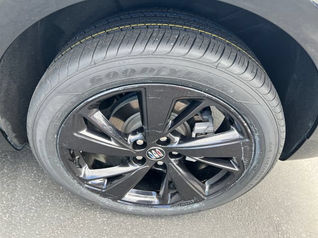 Certified 2025 Buick Envision Sport Touring AWD/4WD image 23