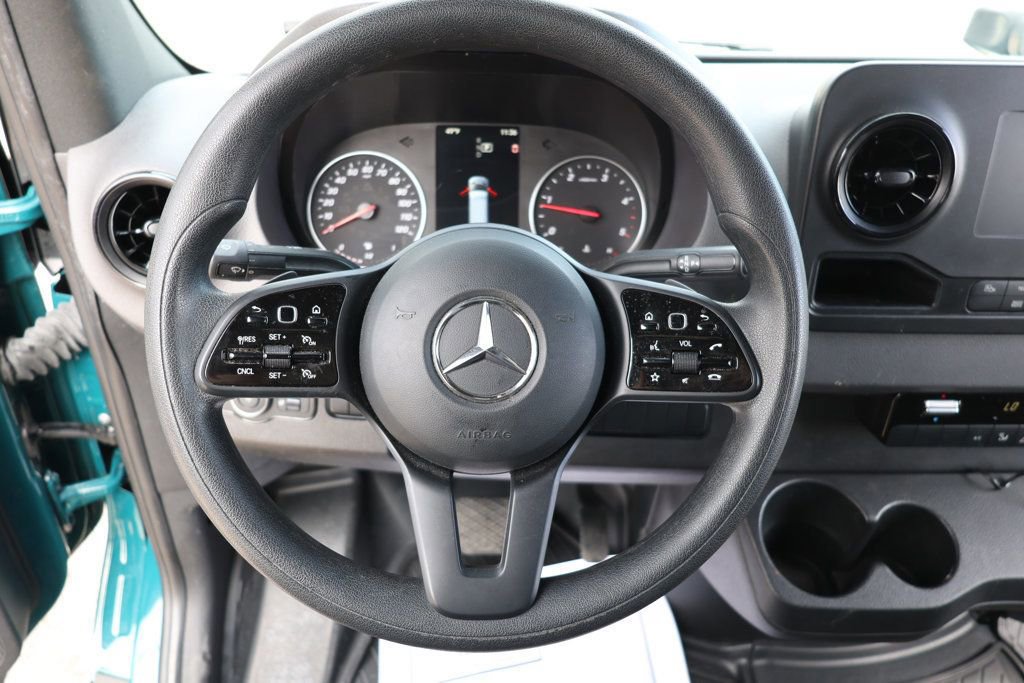Used 2023 Mercedes-Benz Sprinter 2500 image 11