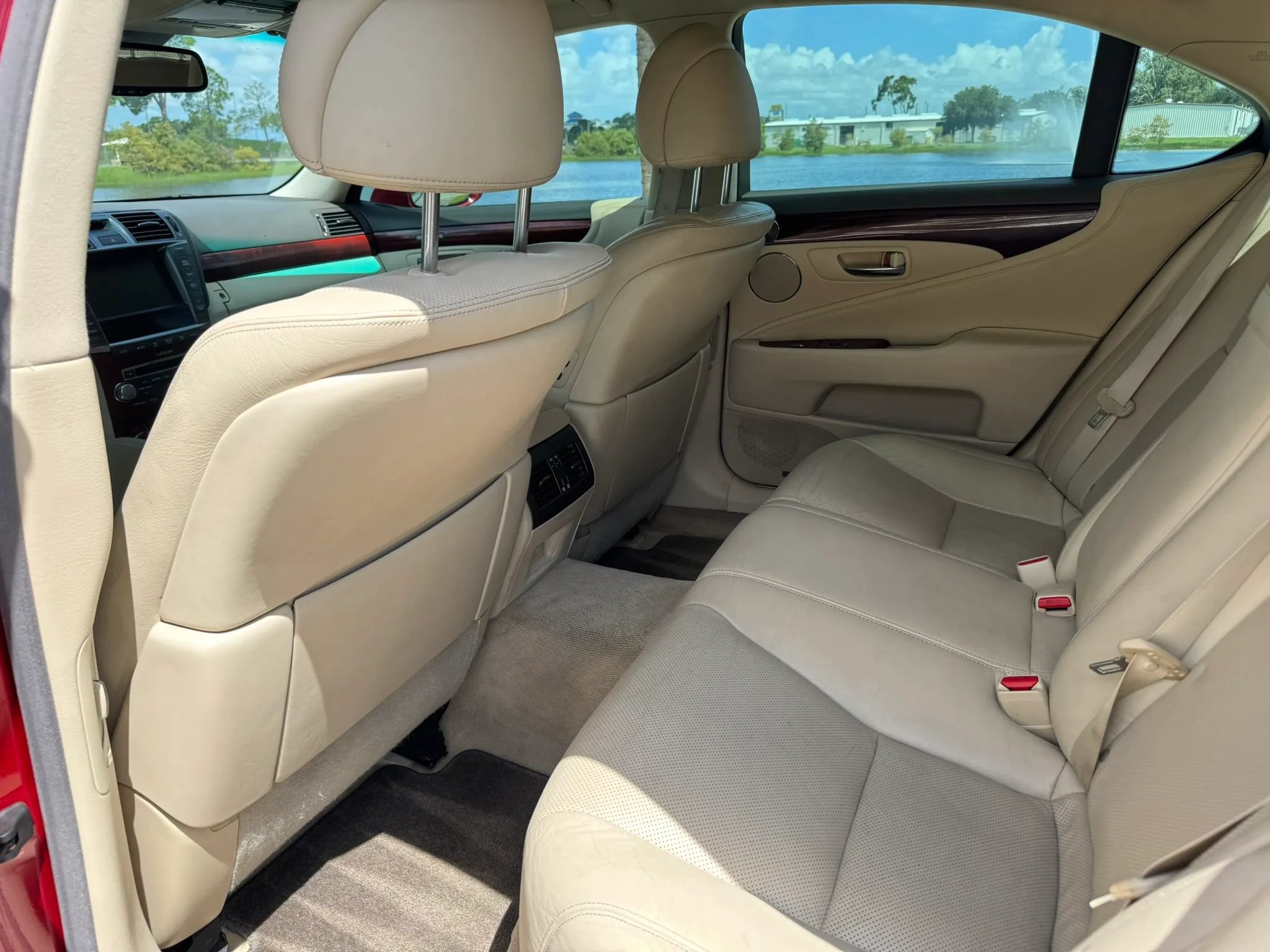 Used 2012 Lexus LS 460 w/ Luxury Value Edition RWD image 14