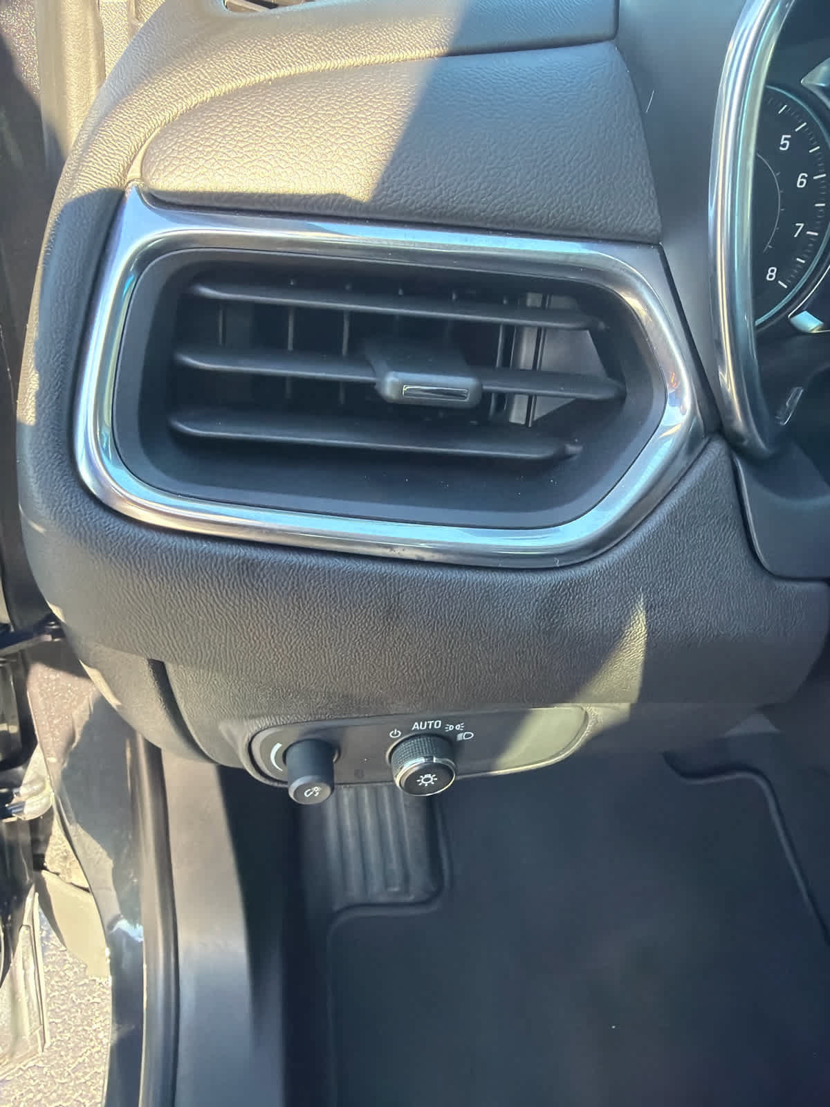 Used 2022 Chevrolet Equinox LT FWD image 20