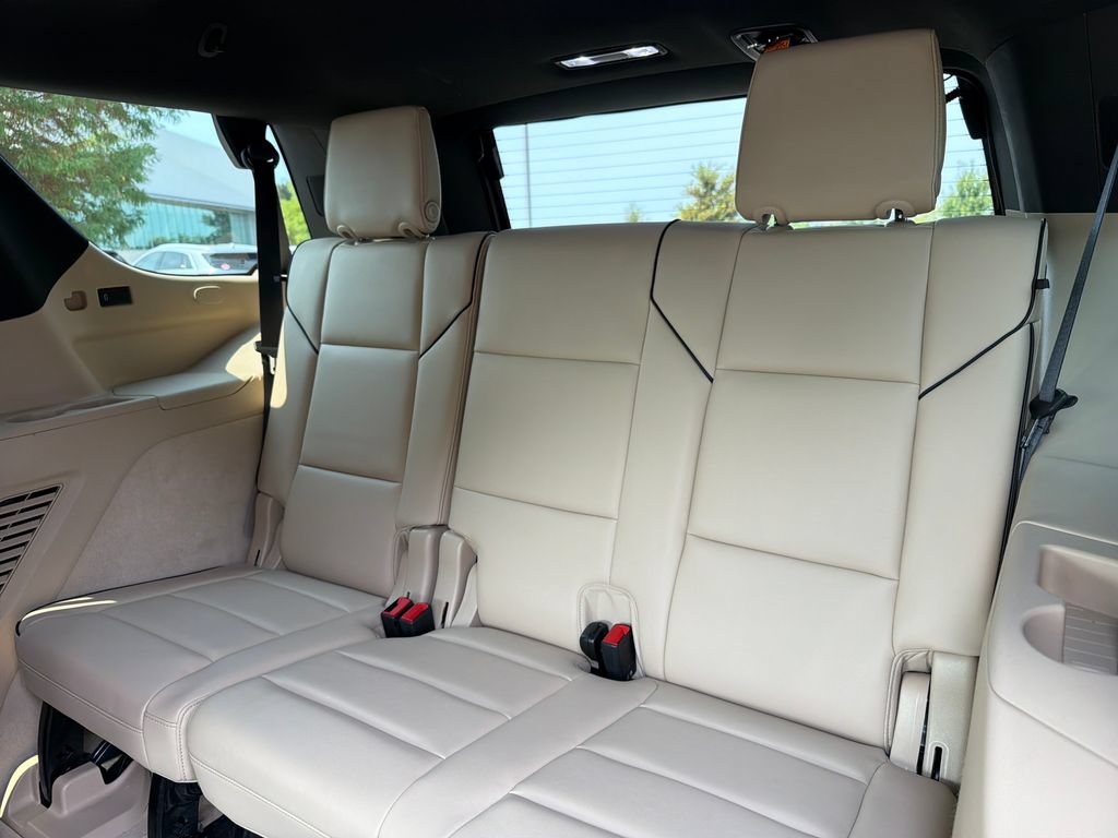 Certified 2023 Cadillac Escalade Premium Luxury AWD/4WD image 41