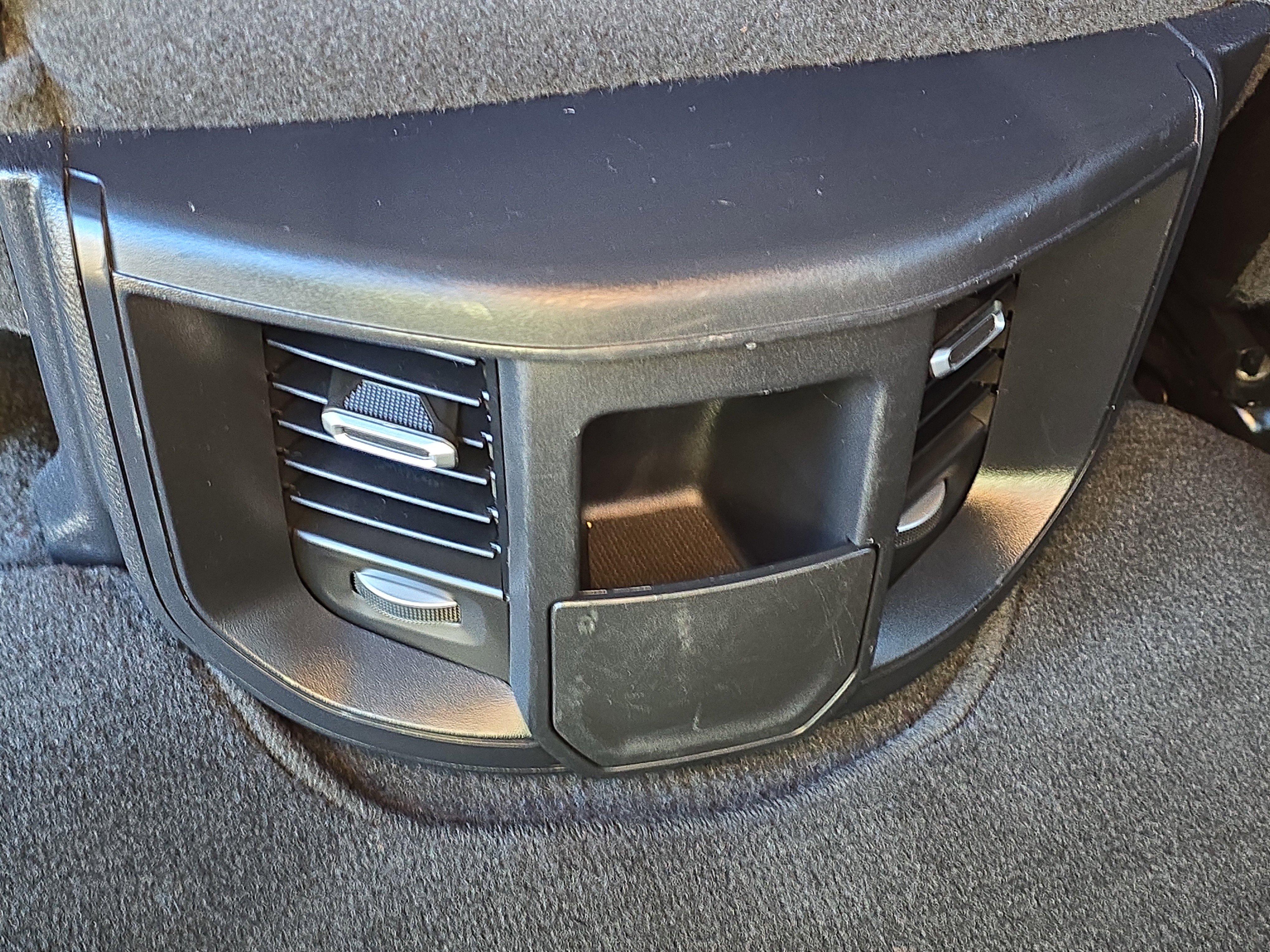 Used 2024 RAM 2500 Big Horn w/ Bed Utility Group image 10