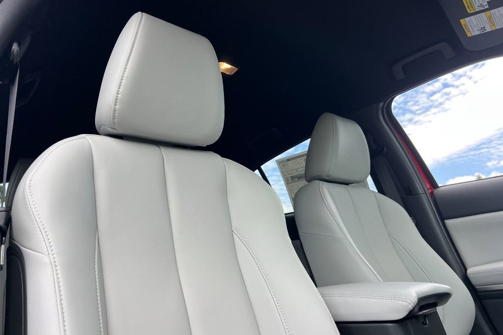 New 2026 Mitsubishi Eclipse Cross SEL image 18