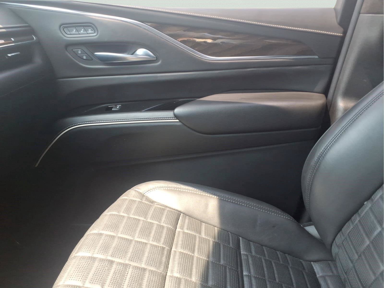 Used 2021 Cadillac Escalade Sport Platinum RWD image 29