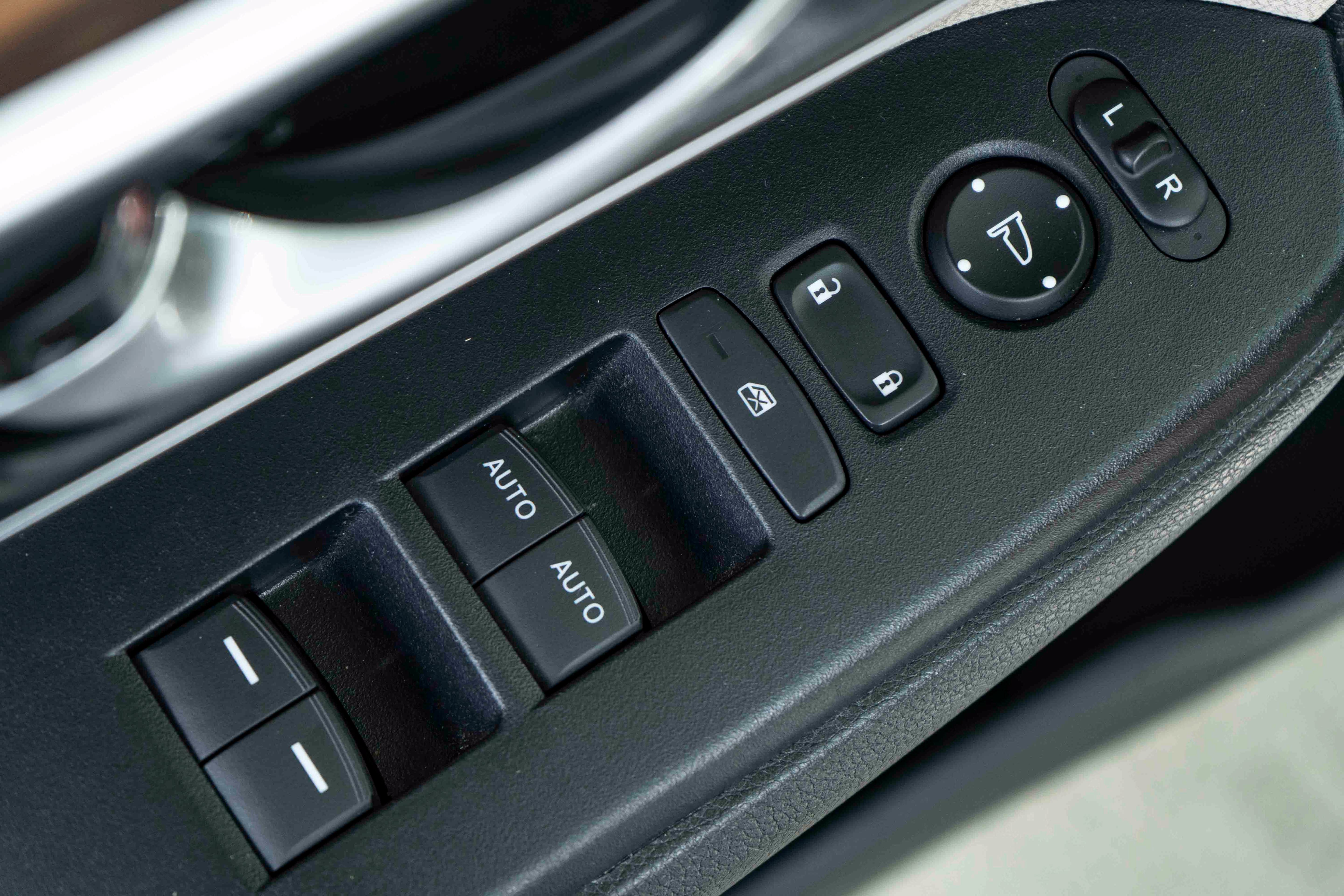 Used 2022 Honda CR-V EX image 37