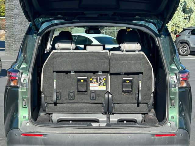 Used 2025 Toyota Sienna XLE image 32