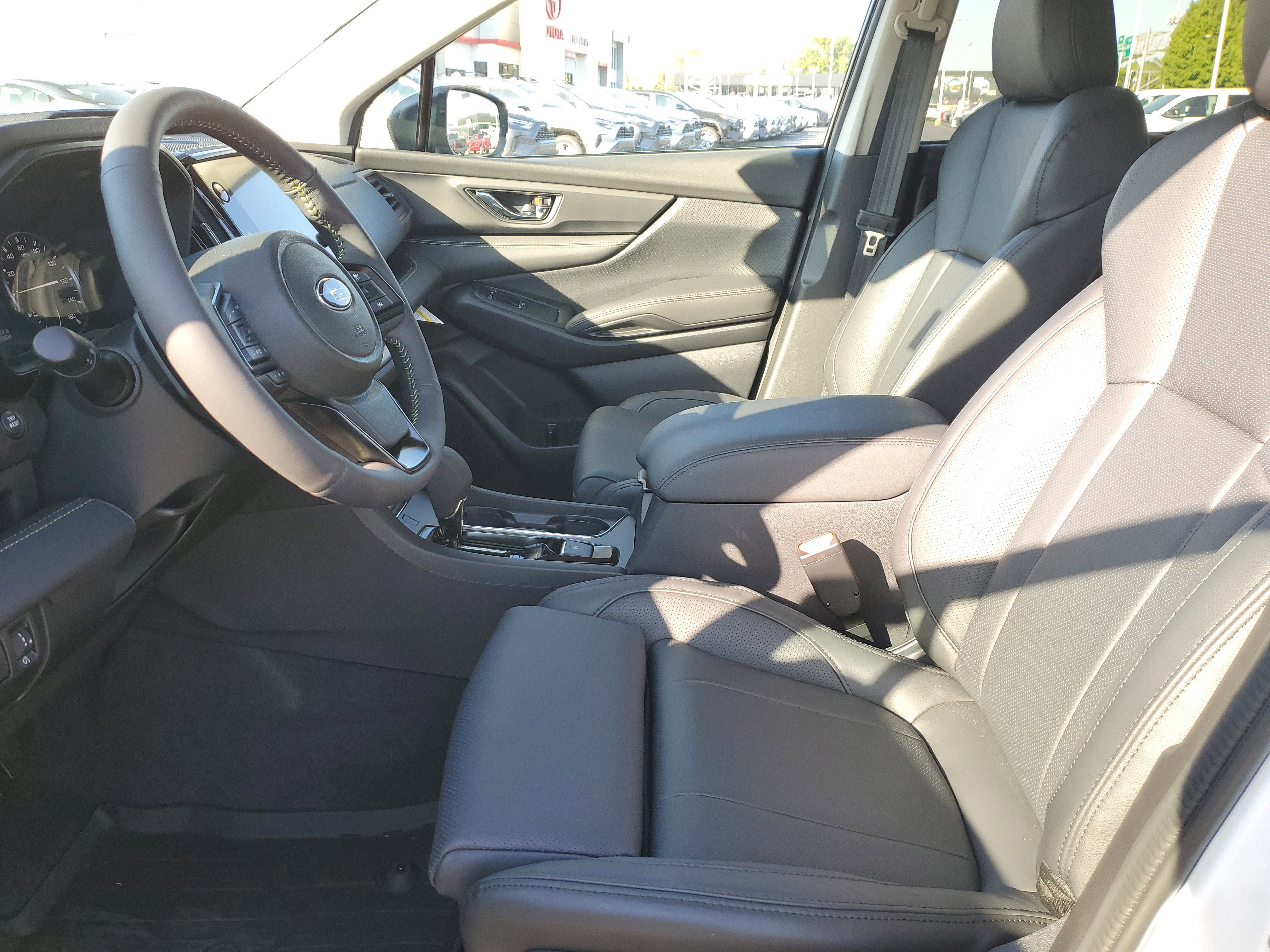 Used 2025 Subaru Ascent Bronze Edition image 22