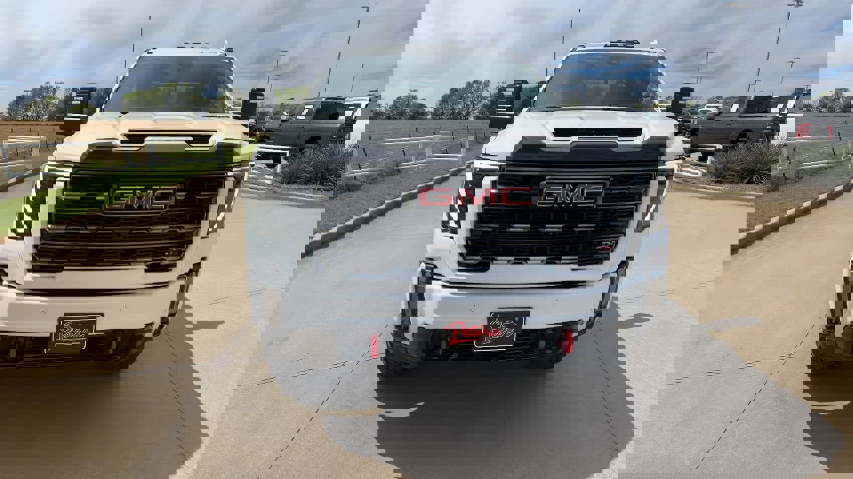 Used 2024 GMC Sierra 2500 AT4 w/ AT4 Premium Plus Package image 4