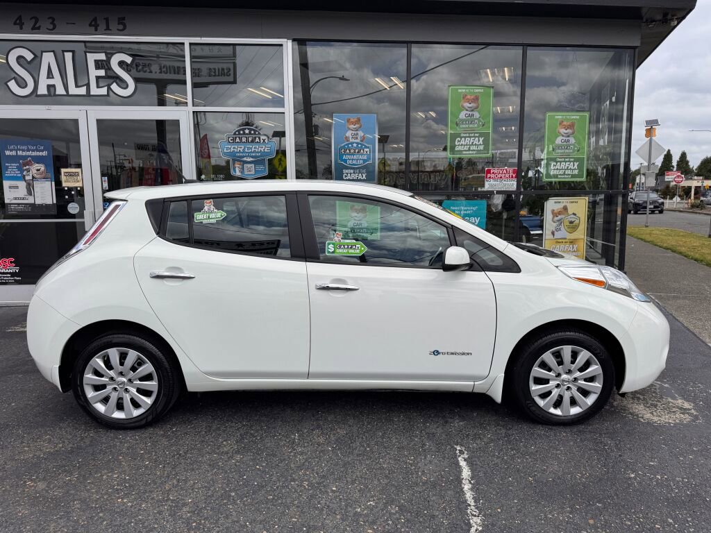 Used 2016 Nissan Leaf S w/ Charger Package FWD image 6