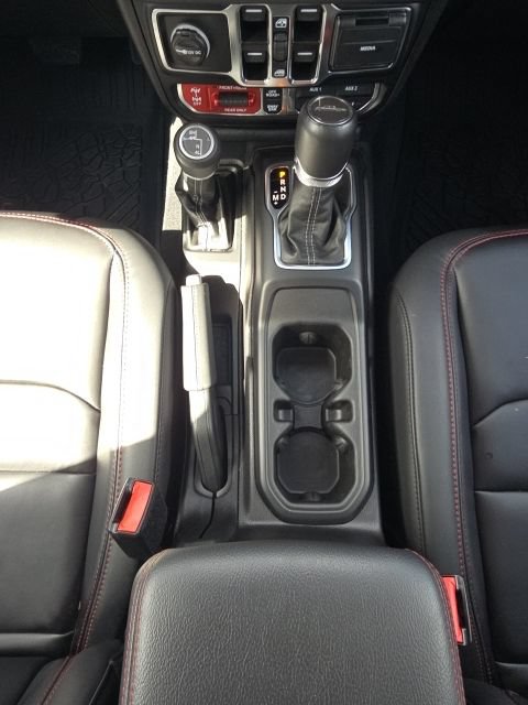Used 2025 Jeep Gladiator Rubicon w/ Safety Group AWD/4WD image 44