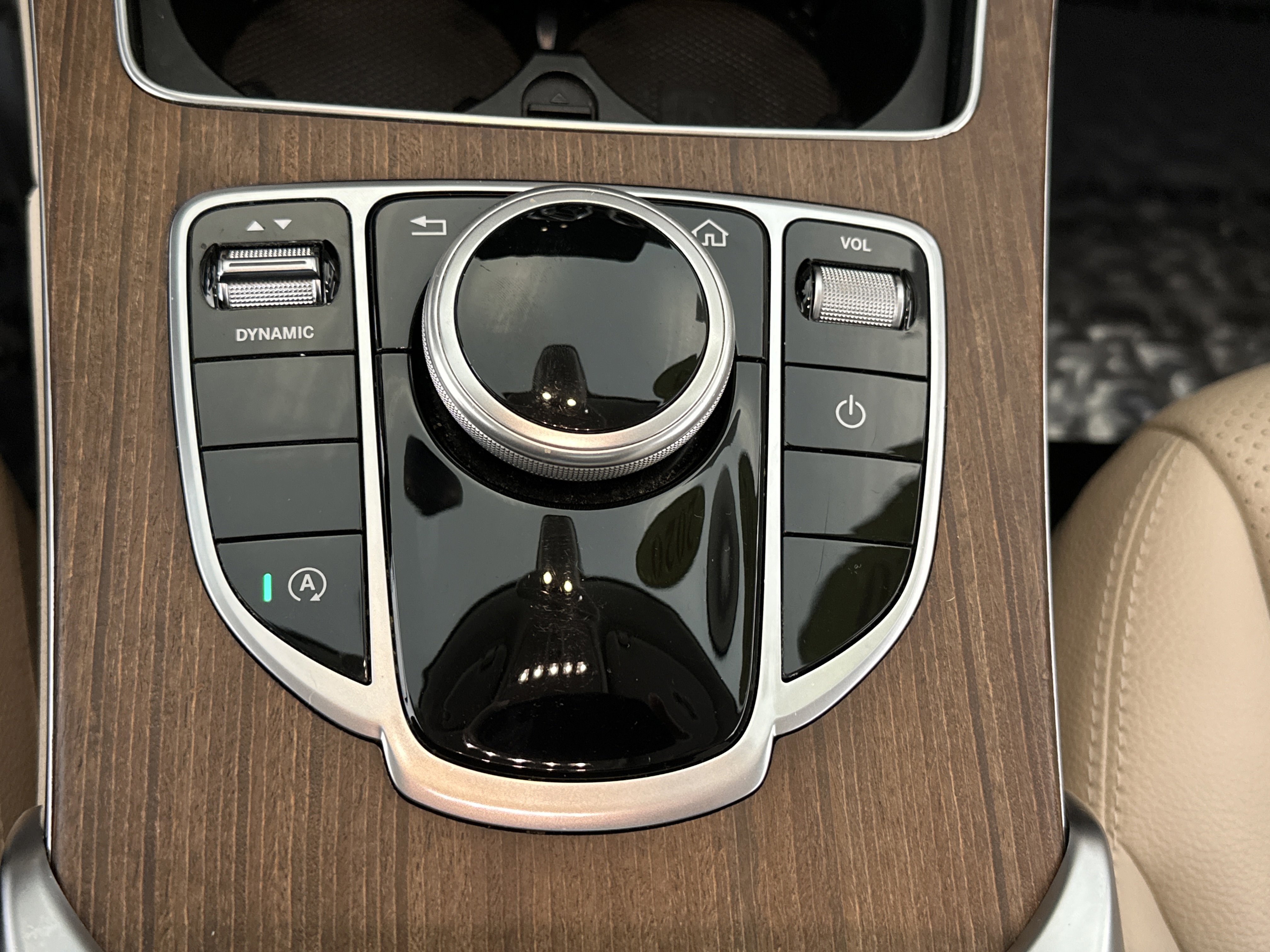 Certified 2020 Mercedes-Benz C 300 4MATIC Sedan image 23