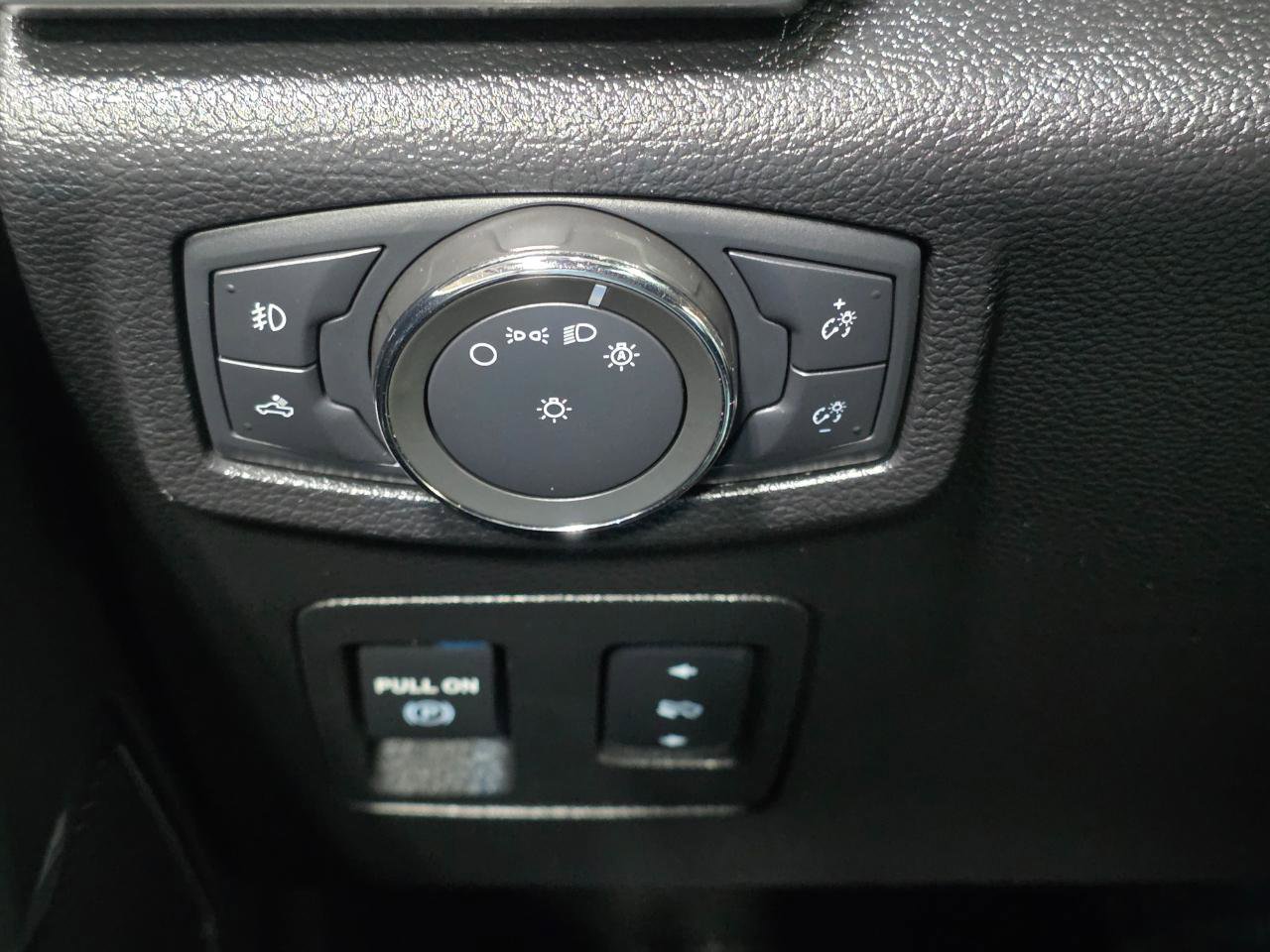 Used 2019 Ford F150 Platinum image 39