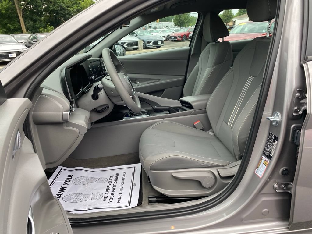 Certified 2023 Hyundai Elantra SEL FWD image 13