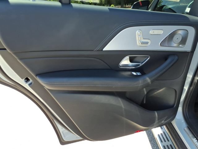 Used 2025 Mercedes-Benz GLS 450 4MATIC image 18