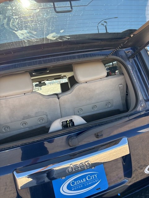 Used 2006 Jeep Commander Limited image 41