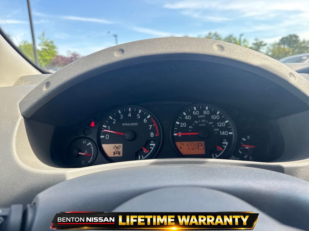 Used 2018 Nissan Frontier SV AWD/4WD image 13