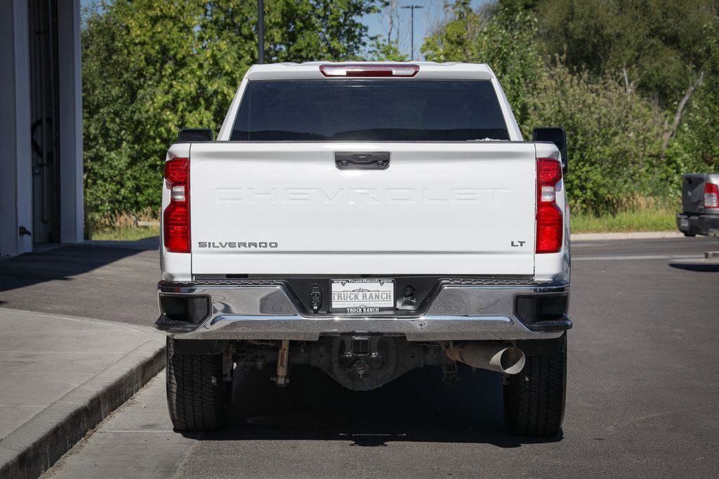 Used 2023 Chevrolet Silverado 2500 LT w/ Convenience Package image 4