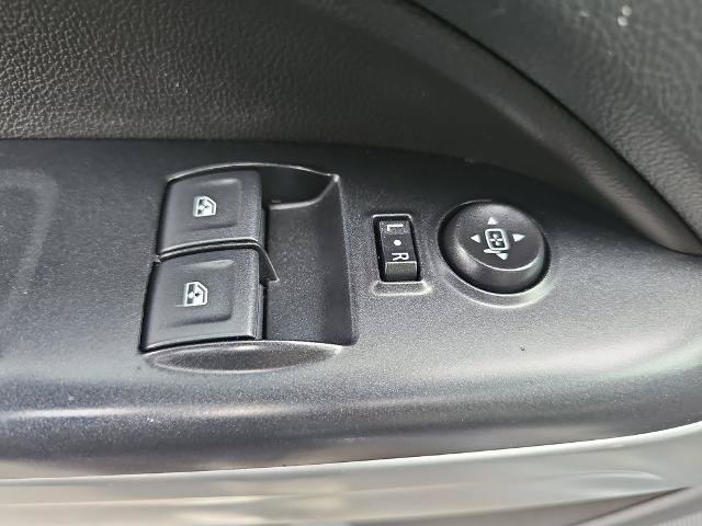 Used 2022 Chevrolet Colorado ZR2 AWD/4WD image 27