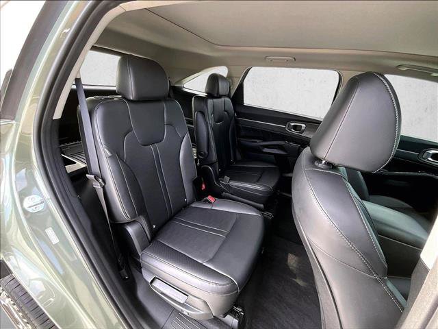 Used 2024 Kia Sorento SX AWD/4WD image 28