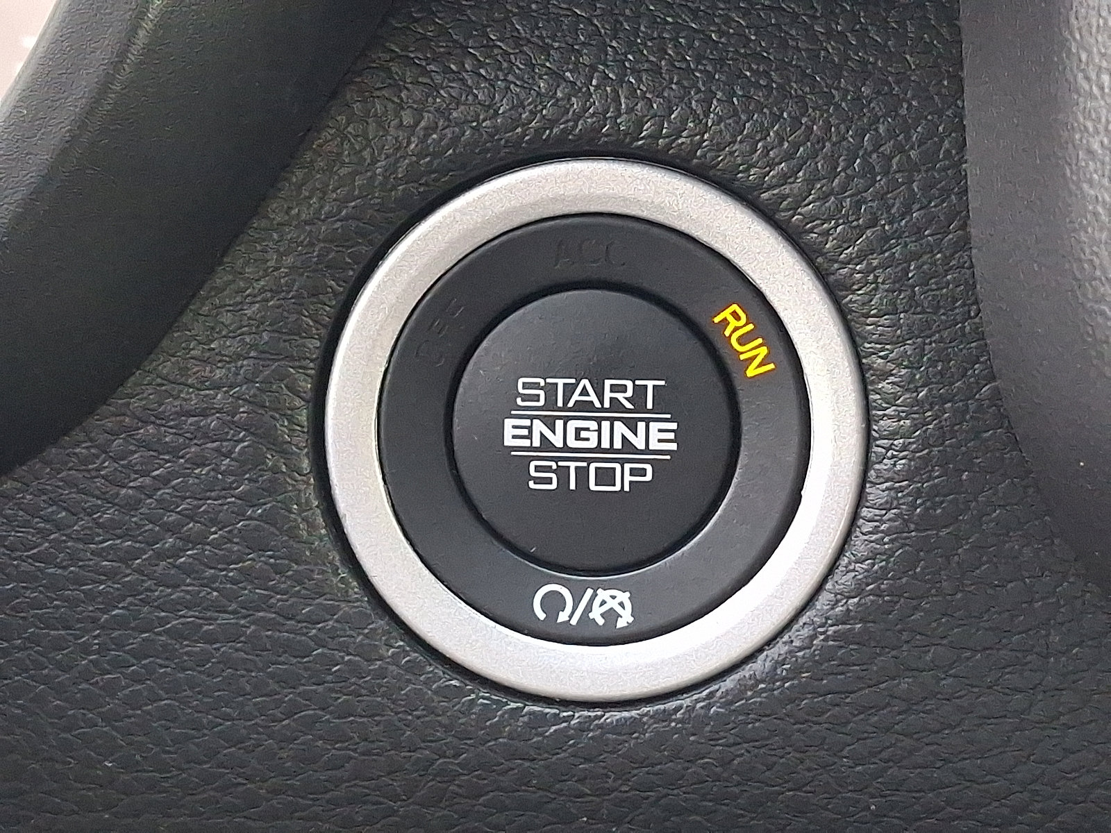 Certified 2023 RAM 1500 Laramie image 24